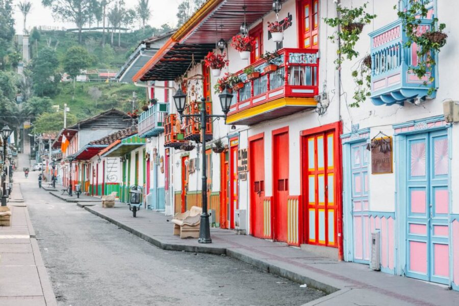 Calle-Real-Salento-Colombia-Travel-Guide-1024x683