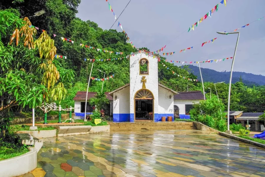 Chruch-in-Minca-Colombia.jpg